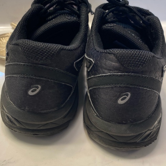 ASICS woman’s snickers size 6 - Picture 2 of 7